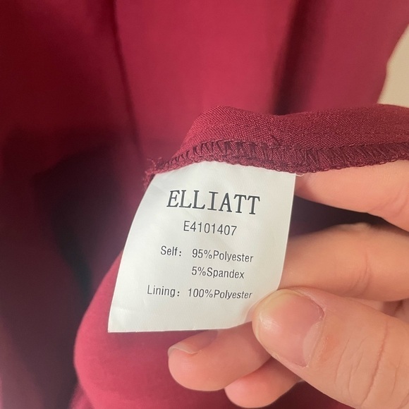 Elliatt The Shot Tulip Dress in Maroon Sz Large Revolve Cut Out Asymmetric Hem - Picture 9 of 11